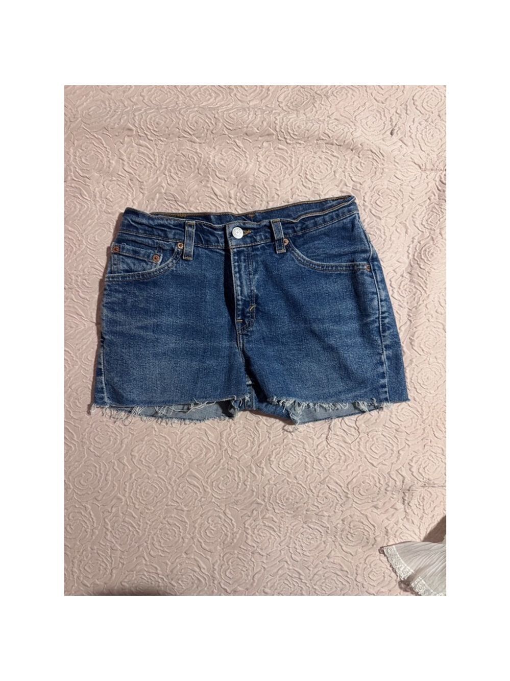 Levi's shorts cut off leather patch red tab sz small 517